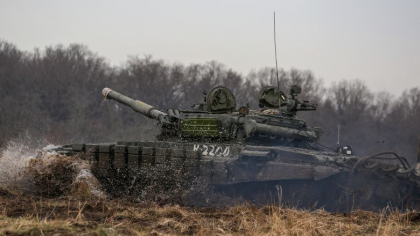 Polonia avertizeaza ca Europa este mai aproape de razboi decat oricand in ultimii 30 de ani
Polonia avertizeaza ca Europa este mai aproape de razboi decat oricand in ultimii 30 de ani