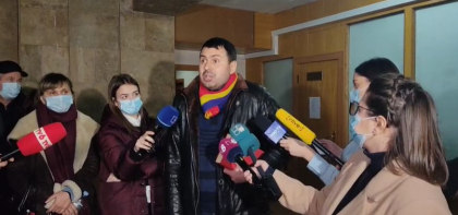 ULTIMA ORA. Vasile Costiuc, Veaceslav Nedelea si Elena Barboi - plasati in arest la domiciliu pentru 30 de zile ULTIMA ORA. Vasile Costiuc, Veaceslav Nedelea si Elena Barboi - plasati in arest la domiciliu pentru 30 de zile