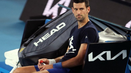 Djokovic, criticat dur de Tsitsipas, numarul 4 mondial: „Isi stabileste propriile reguli si ii face pe ceilalti sa para idioti”
Djokovic, criticat dur de Tsitsipas, numarul 4 mondial: „Isi stabileste propriile reguli si ii face pe ceilalti sa para idioti”
