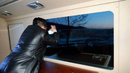 Cum arata o lansare de rachete din tren. Coreea de Nord a anuntat ca a facut un test cu aceasta arma - FOTO