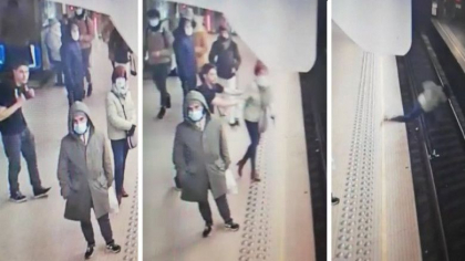 Imagini socante cu un barbat care o impinge pe o femeie in fata metroului din Bruxelles. Conductorul a oprit la timp
