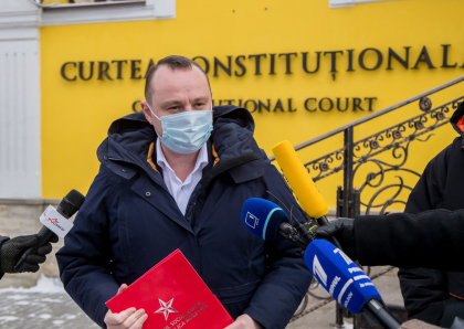 Socialistii si comunistii au contestat la Curtea Constitutionala instituirea starii de urgenta in sectorul energetic Socialistii si comunistii au contestat la Curtea Constitutionala instituirea starii de urgenta in sectorul energetic