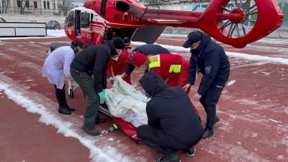 Interventie SMURD. Un barbat - transportat de urgenta de la Stefan-Voda la Chisinau, dupa un grav accident rutier - FOTO Interventie SMURD. Un barbat - transportat de urgenta de la Stefan-Voda la Chisinau, dupa un grav accident rutier - FOTO
