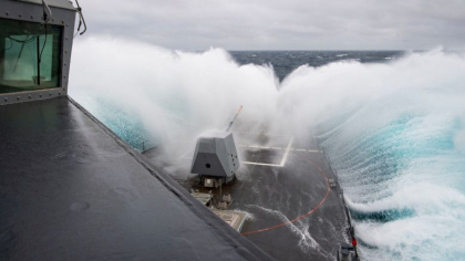Aterizare esuata a unui avion de lupta F-35 pe un portavion american, in Marea Chinei de Sud. Sapte marinari au fost raniti Aterizare esuata a unui avion de lupta F-35 pe un portavion american, in Marea Chinei de Sud. Sapte marinari au fost raniti