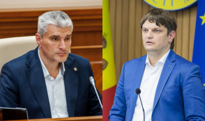 Alexandru Slusari cere demisia lui Andrei Spinu: „Este pedeapsa minimala pentru "aportul" dumneavoastra in dezamagirea oamenilor” Alexandru Slusari cere demisia lui Andrei Spinu: „Este pedeapsa minimala pentru "aportul" dumneavoastra in dezamagirea oamenilor”