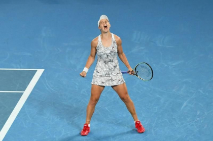 Ashleigh Barty, campioana la Australian Open - Victorie in doua seturi cu Danielle Collins