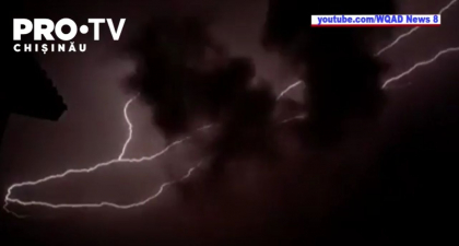 Doua fulgere monitorizate de Organizatia Meteorologica Mondiala au inregistrat noi recorduri mondiale - VIDEO Doua fulgere monitorizate de Organizatia Meteorologica Mondiala au inregistrat noi recorduri mondiale - VIDEO
