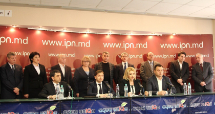 Cine sunt cei 13 fosti deputati PCRM la domiciliile carora au loc perchezitii Cine sunt cei 13 fosti deputati PCRM la domiciliile carora au loc perchezitii