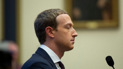 Mark Zuckerberg iese din topul celor mai bogati 10 oameni ai lumii. Cu cat i s-a redus averea dupa prabusirea actiunilor Meta Mark Zuckerberg iese din topul celor mai bogati 10 oameni ai lumii. Cu cat i s-a redus averea dupa prabusirea actiunilor Meta