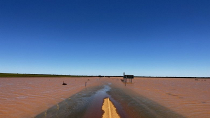 O autostrada care traverseaza Australia de la sud la nord a fost inundata, sunt zone complet sub apa. Imaginile surprinse din satelit - FOTO O autostrada care traverseaza Australia de la sud la nord a fost inundata, sunt zone complet sub apa. Imaginile surprinse din satelit - FOTO