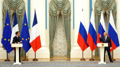 Emmanuel Macron, dupa 5 ore si jumatate de discutii cu Vladimir Putin: Rusia trebuie sa primeasca garantii „concrete” de securitate