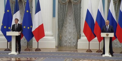 Cu ce l-a asteptat la cina Putin pe Macron: cartofi cu creveti (langustine), ravioli cu spanac, sorbet de ghimbir, sturion, carne de ren si tarta de pere cu inghetata de vanilie
Cu ce l-a asteptat la cina Putin pe Macron: cartofi cu creveti (langustine), ravioli cu spanac, sorbet de ghimbir, sturion, carne de ren si tarta de pere cu inghetata de vanilie