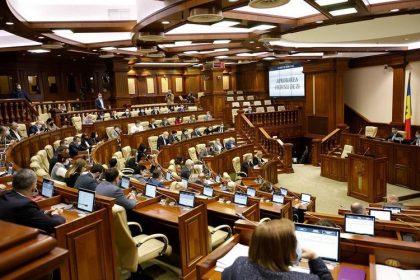 Sedinta Parlamentului. Blocul comunistilor si socialistilor a boicotat sedinta 