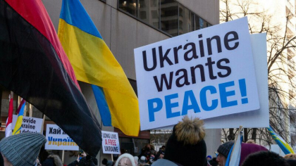 Manifestatie masiva anti-razboi la Kiev - VIDEO
Manifestatie masiva anti-razboi la Kiev - VIDEO
