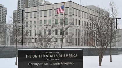 SUA, Canada si Australia si-au suspendat activitatile de la ambasadele din Kiev si le-au mutat la Lvov
