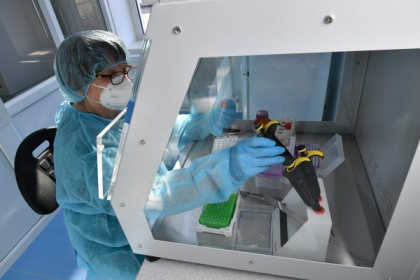 La Centrului de Sanatate Publica Causeni a fost inaugurat un laborator in care, in premiera, se desfasoara procesul de testare PCR pentru Covid-19 - FOTO