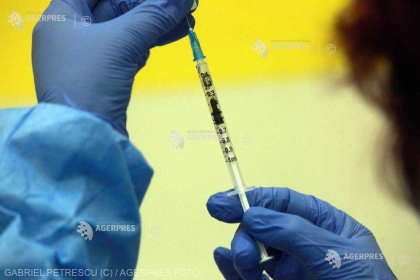 Franta: Persoanele prinse cu un certificat COVID fals nu vor fi sanctionate daca decid sa se vaccineze
Franta: Persoanele prinse cu un certificat COVID fals nu vor fi sanctionate daca decid sa se vaccineze