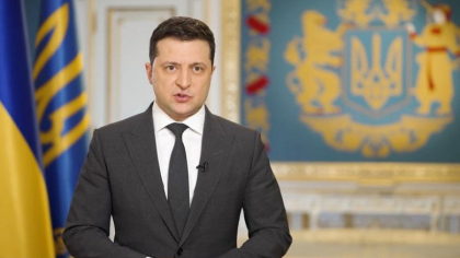 Volodimir Zelenski spune ca inca nu vede o retragere a trupelor ruse de la frontierele Ucrainei Volodimir Zelenski spune ca inca nu vede o retragere a trupelor ruse de la frontierele Ucrainei