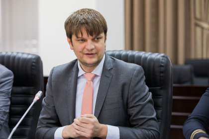 Contractele de livrare a energiei electrice expira la sfarsitul lunii martie. Andrei Spinu: "O decizie finala ar trebui luata cel tarziu saptamana viitoare" Contractele de livrare a energiei electrice expira la sfarsitul lunii martie. Andrei Spinu: "O decizie finala ar trebui luata cel tarziu saptamana viitoare"