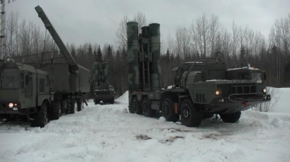 Ucraina: Exercitiile militare din Belarus continua, desi trupele rusesti trebuiau sa se retraga astazi / Macron discuta cu Putin / Rusia pregateste cel mai mare razboi in Europa din 1945, avertizeaza Boris Johnson Ucraina: Exercitiile militare din Belarus continua, desi trupele rusesti trebuiau sa se retraga astazi / Macron discuta cu Putin / Rusia pregateste cel mai mare razboi in Europa din 1945, avertizeaza Boris Johnson