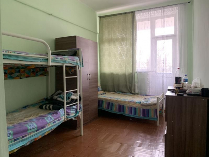 Conditii spartane pentru oamenii evacuati din regiunile separatiste din estul Ucrainei Conditii spartane pentru oamenii evacuati din regiunile separatiste din estul Ucrainei