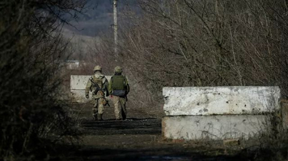 Armata rusa a distrus doua blindate ucrainene si a ucis cinci militari care incercau sa treaca frontiera
