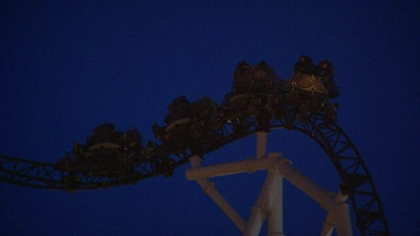 Momente de groaza in Belgia. Mai multe persoane au ramas blocate ore in sir intr-un “roller coaster” Momente de groaza in Belgia. Mai multe persoane au ramas blocate ore in sir intr-un “roller coaster”