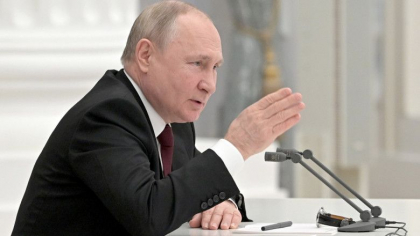 Putin le-a spus lui Emmanuel Macron si Olaf Scholz ca va semna in curand un decret in legatura cu Donbas Putin le-a spus lui Emmanuel Macron si Olaf Scholz ca va semna in curand un decret in legatura cu Donbas