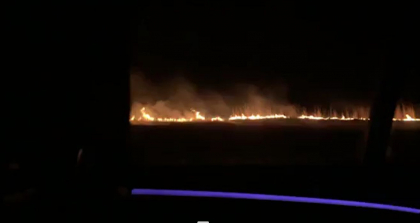 Un camp dintr-o localitate din raionul Telenesti a luat foc. Pompierii, la locul faptei - VIDEO