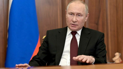 Raspunsul lui Vladimir Putin cand a fost intrebat cat de departe vor merge trupele trimise in Donetk si Lugansk