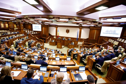 Sedinta extraordinara. Parlamentul se intruneste astazi pentru a vota starea de urgenta pentru 60 de zile 