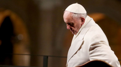 Gest fara precedent la Vatican. Papa Francisc s-a dus la ambasada Rusiei Gest fara precedent la Vatican. Papa Francisc s-a dus la ambasada Rusiei