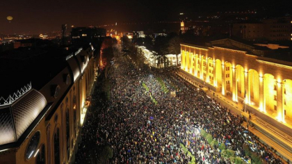 Proteste de amploare la Tbilisi, Georgia, fata de invazia rusa in Ucraina. Oameni au iesit si la Roma, Dublin, Sankt Petersburg
Proteste de amploare la Tbilisi, Georgia, fata de invazia rusa in Ucraina. Oameni au iesit si la Roma, Dublin, Sankt Petersburg