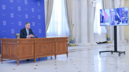 Klaus Iohannis conduce Summitul B9: „Am cerut sporirea posturii de descurajare si aparare pe Flancul Estic, in special la Marea Neagra” Klaus Iohannis conduce Summitul B9: „Am cerut sporirea posturii de descurajare si aparare pe Flancul Estic, in special la Marea Neagra”