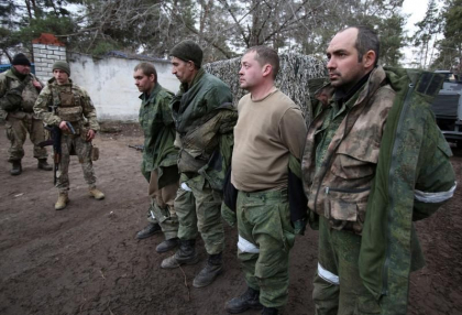 Ucraina face publice imagini cu soldati rusi si separatisti capturati: ”Fetele dusmanilor nostri!” - FOTO/VIDEO
