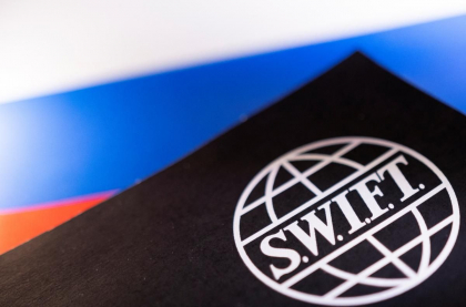 Zelenski: Deconectarea Rusiei de la SWIFT inseamna pierderi de miliarde pentru invazia ticaloasa a Ucrainei Zelenski: Deconectarea Rusiei de la SWIFT inseamna pierderi de miliarde pentru invazia ticaloasa a Ucrainei