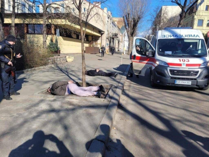 La Kiev, ucrainenii au invins un grup de sabotatori din armata lui Kadirov, care mergeau prin oras cu o ambulanta La Kiev, ucrainenii au invins un grup de sabotatori din armata lui Kadirov, care mergeau prin oras cu o ambulanta