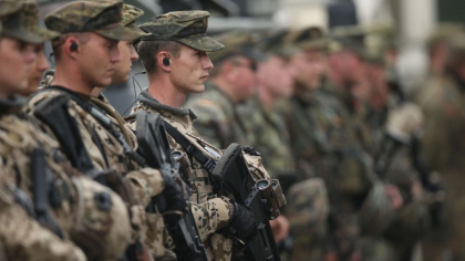 Germania va creste cheltuielile militare si va debloca 100 de miliarde de euro pentru a-si moderniza apararea Germania va creste cheltuielile militare si va debloca 100 de miliarde de euro pentru a-si moderniza apararea