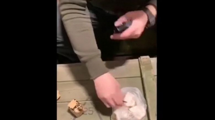 Soldatii ucraineni isi ung gloantele cu grasime de porc pentru ca cecenii lui Kadirov sa nu ajunga in Paradis