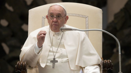 Papa Francisc: Sa taca armele Papa Francisc: Sa taca armele