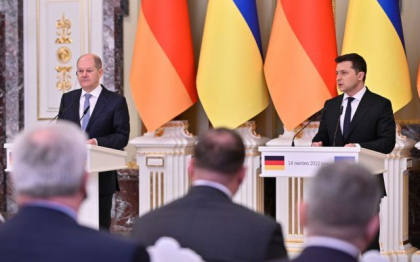 Zelenski a cerut cancelarului german Olaf Scholz sa ajute la inchiderea spatiului aerian al Ucrainei, pentru a opri atacurile rusesti asupra oraselor