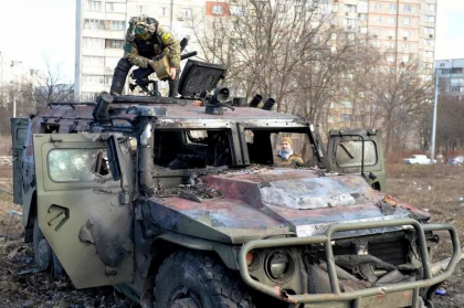 Pagubele inregistrate de Rusia: 5.700 de soldati ucisi, 198 de tancuri si 864 de blindate distruse Pagubele inregistrate de Rusia: 5.700 de soldati ucisi, 198 de tancuri si 864 de blindate distruse