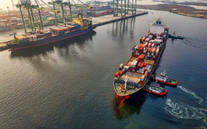 Marea Britanie interzice in porturile sale navele care au „orice legatura” cu Rusia Marea Britanie interzice in porturile sale navele care au „orice legatura” cu Rusia