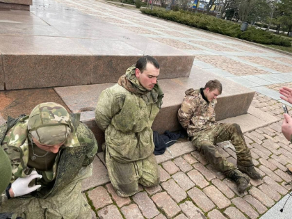 „Tata, am fost prinsi!” In Nicolaev au fost capturati militarii rusi - VIDEO „Tata, am fost prinsi!” In Nicolaev au fost capturati militarii rusi - VIDEO