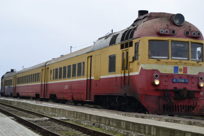 Peste 1200 de refugiati din Ucraina vor fi transportati cu trenul de la punctul de trecere a frontierei Otaci - Moghilev Podolsk