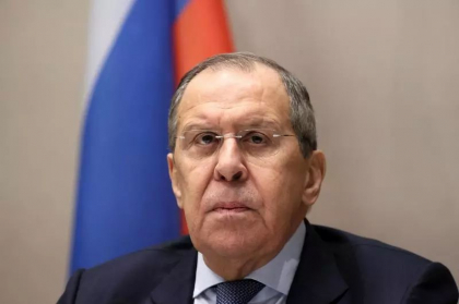 ​Lavrov: Rusia se poate dezvolta chiar daca Occidentul coboara Cortina de Fier

