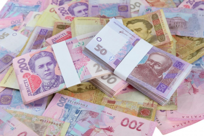 Ucrainenii care si-au pierdut locul de munca din cauza razboiului vor primi 6.500 de hrivne fiecare din partea Guvernului Ucrainei 