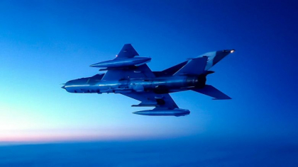 Un MiG-21 si un elicopter militar s-au prabusit in Romania. Pilotul avionului si 7 militari din elicopter au murit - VIDEO Un MiG-21 si un elicopter militar s-au prabusit in Romania. Pilotul avionului si 7 militari din elicopter au murit - VIDEO