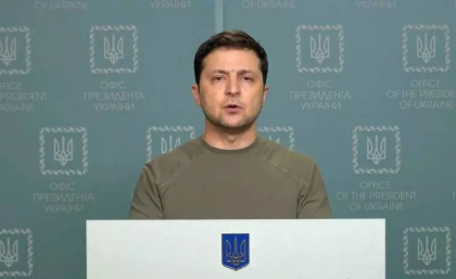 Zelenski spune ca 16.000 de straini s-au oferit voluntari pentru a lupta pentru Ucraina