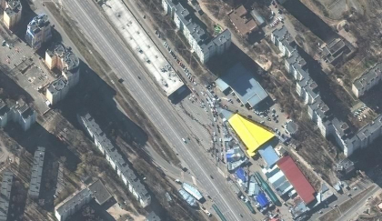 Cozile la supermarketurile din Ucraina pot fi vazute din satelit - FOTO Cozile la supermarketurile din Ucraina pot fi vazute din satelit - FOTO